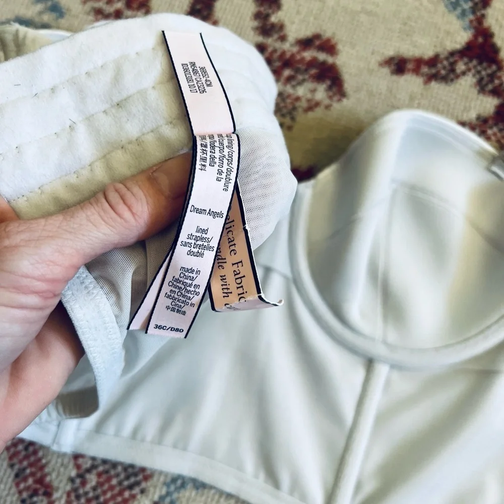 NWT Victoria Secret lingerie Bra size 36C Silver Bra